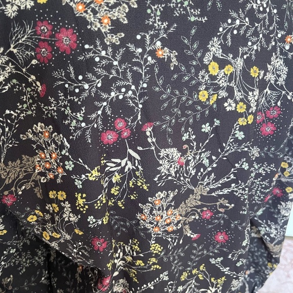 Vintage Donna Degnan Dark Floral Print V-Neck Blouse - Size 6 - Picture 5 of 7